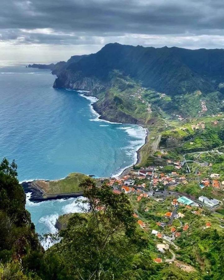 Caminho Da Praia Da Maiata Porto Da Cruz Buitenkant foto